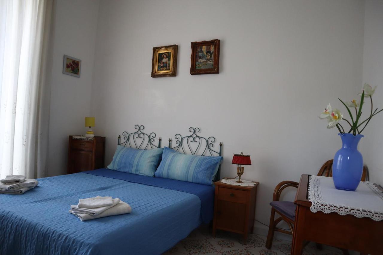 Storia Di Sofia Apartment Napoli Bagian luar foto