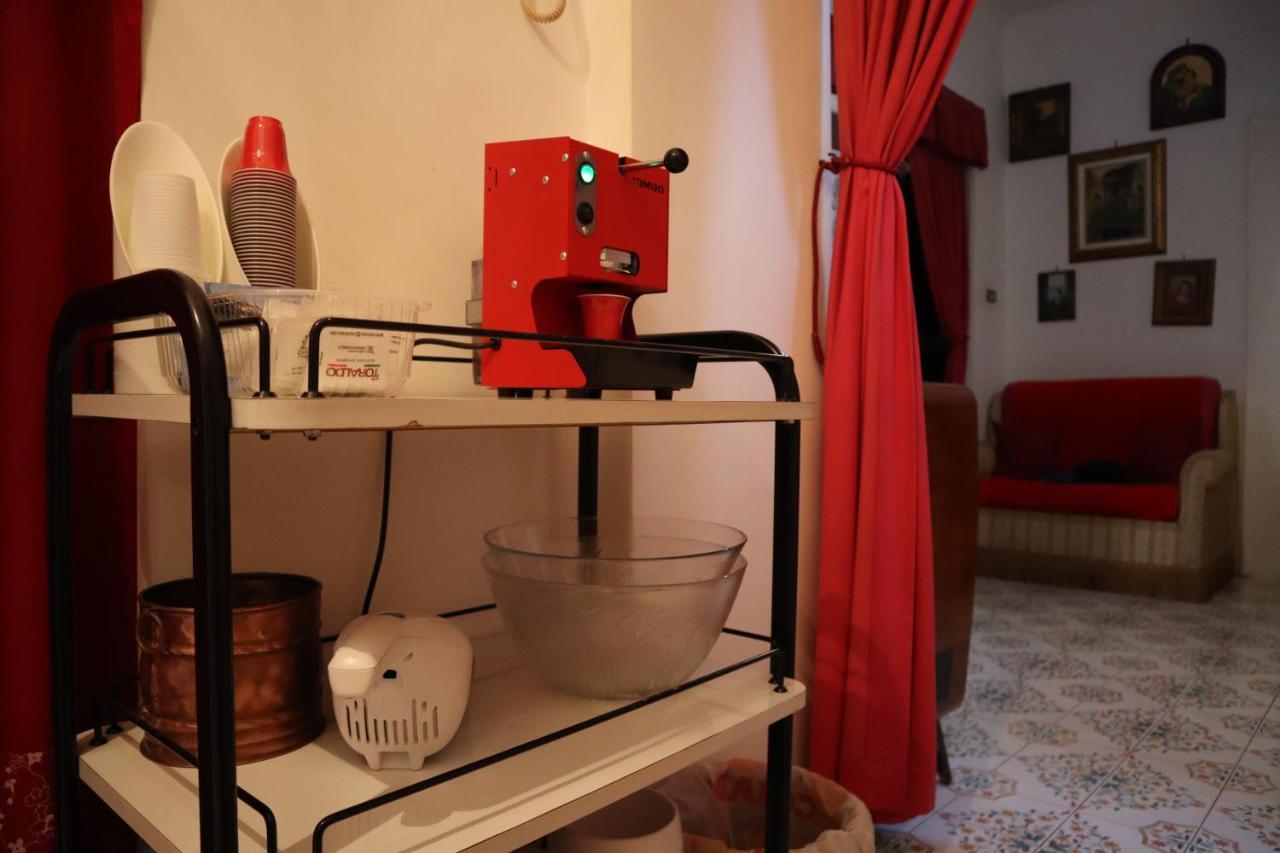 Storia Di Sofia Apartment Napoli Bagian luar foto
